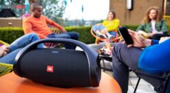 اسپیکر بلوتوثی قابل حمل جی بی ال مدل Boombox - تصویر 4